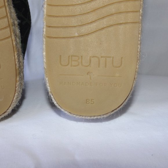 Ubuntu Canvas Slip Ons, Handmade Size 8.5, Excellent Condition! - Picture 10 of 10
